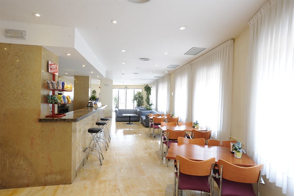 Hotel Montsia 2*